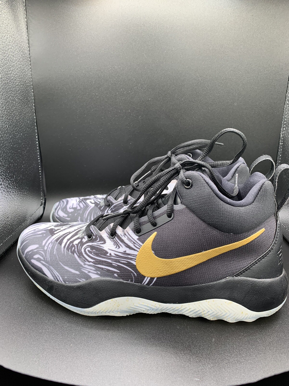 nike zoom rev bhm