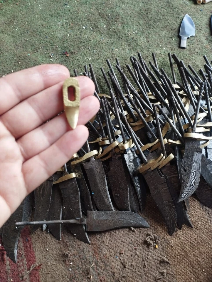 CUSTOM HAND MADE DAMASCUS STEEL 6''  BLANK BLADE SKINNER USA KNIVES (LOT OF 20) - Image 4 of 4