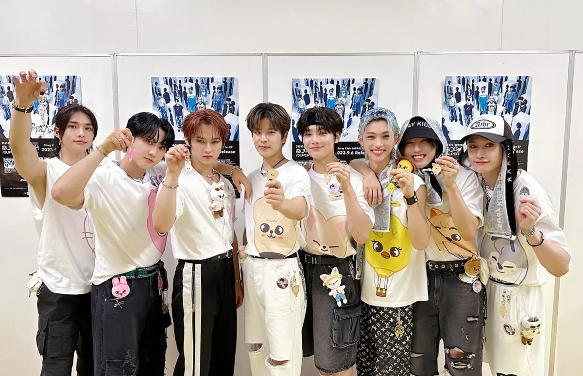 SKZOO T-SHIRT ポガリスキズ straykids フィリックス BBOKARI SKZOO, STRAY KIDS FELIX
