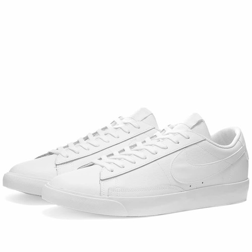 aq3597 nike