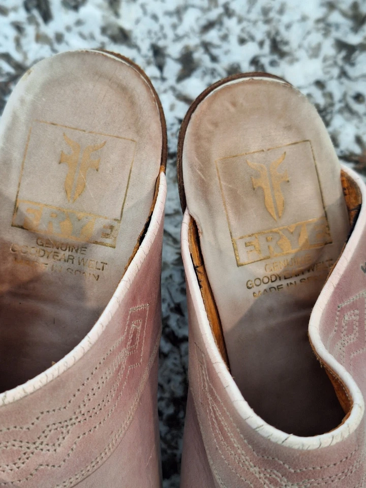 Frye Boots Women 10 cream Leather Western Clog Mules Heel size 10 - Image 4 of 4