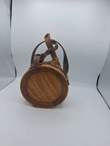 Vintage Civil War era Wooden Drum Canteen Brown in good condition.