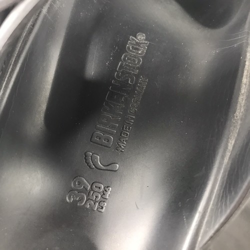 Birkenstock 39 Black Arizona Buckle Strap Preowned - Picture 4 of 11