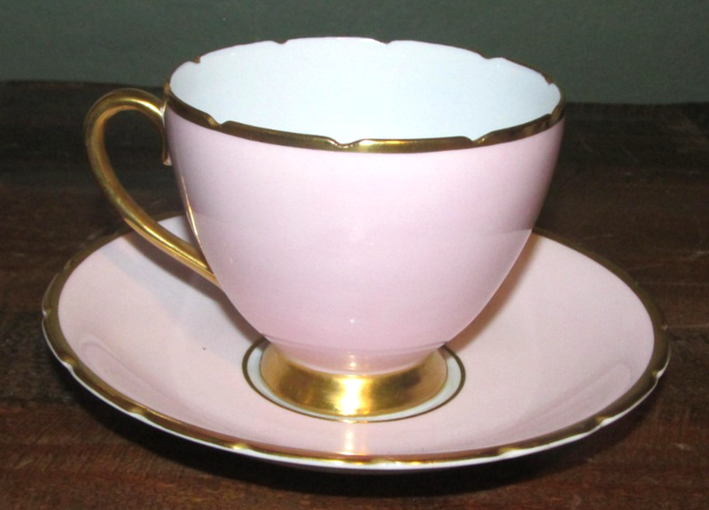 Vanderwood Pink & Gold Genuine Bone China Cup Teacup & Saucer - Made in England