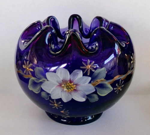 Fenton 1998 Diamond Jubilee for Bill Fenton Purple Floral Rose Bowl Signed