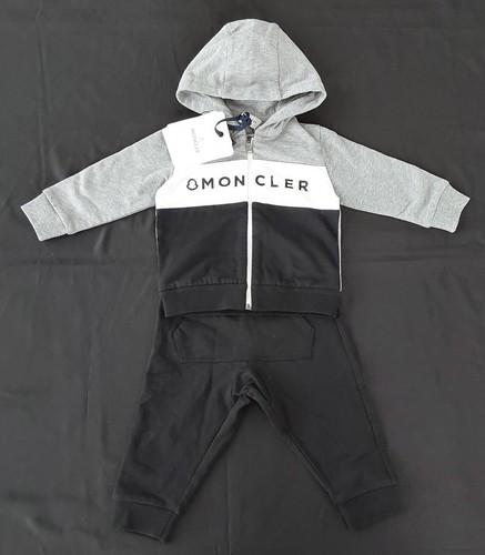 NWT NEW MONCLER boys black and gray sweater with matching pants and logo 9/12m