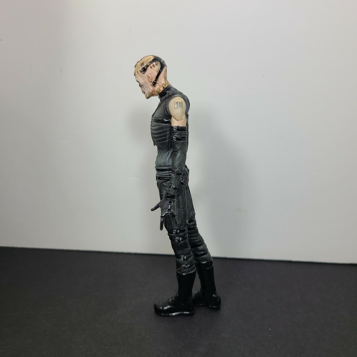 希少　 McFarlane Toysサイコマンティス フィギュア 未開封 McFarlane Toys Metal Gear Solid Psycho Mantis Action Figure Toy