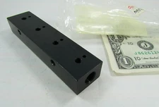 Clippard Pneumatic 4 Valve Manifolds, 1/8" NPT / 10-32 Anodized Aluminum 15481-4