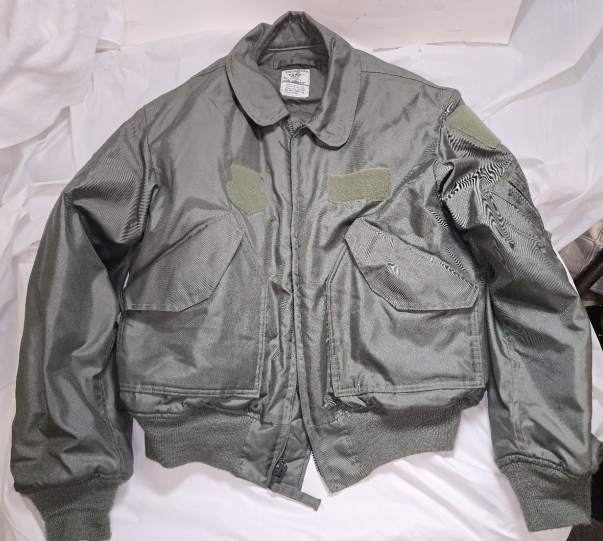 FLYER'S COLD WEATHER JACKET CWU-45/P SIZE: LARGE 42-44 NSN: 8415