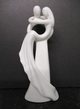 Circle Of Love Bride And Groom 'Infinite Love' Figurine By Kim Lawrence 2003