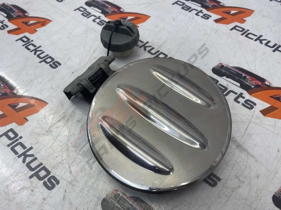 2013 Mitsubishi L200 Barbarian Style Diesel Fuel Flap 2006-2015 - Image 3 of 4