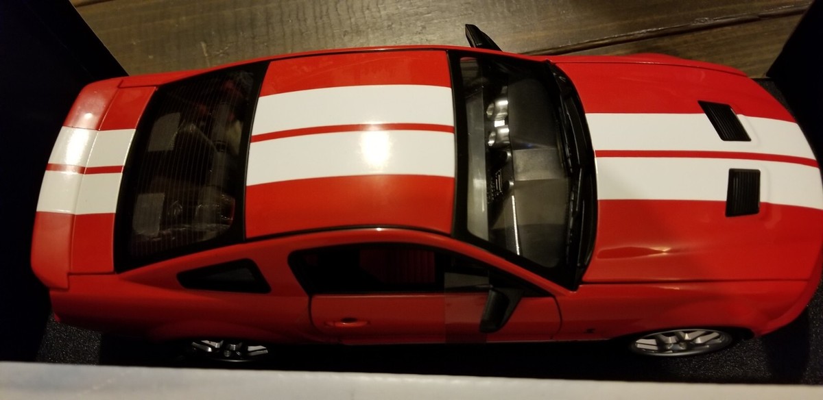 RARE 1/18 Hot Wheels Elite 2007 Shelby GT500 Red w/White