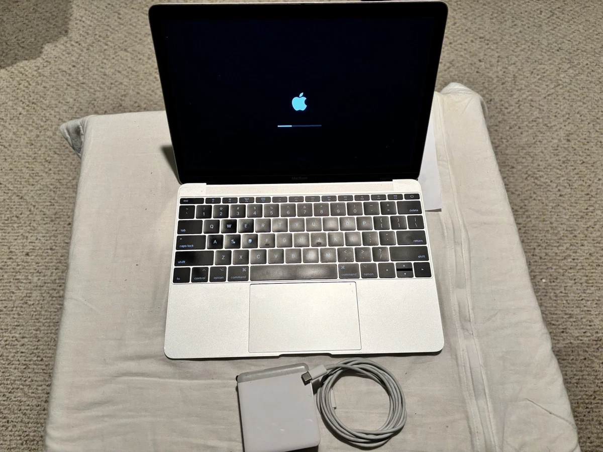 Apple MacBook 12 in 2017 Rose Gold/Intel Core M3 1.2 GHz, 256 GB 8