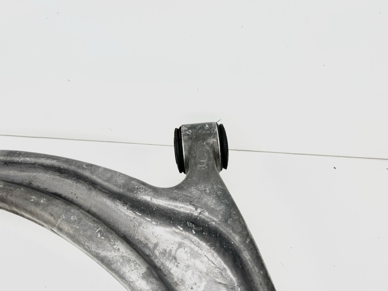 ✅ 2005 - 16 Aston Martin DB9 Front Driver Lower Control Arm Suspension OEM