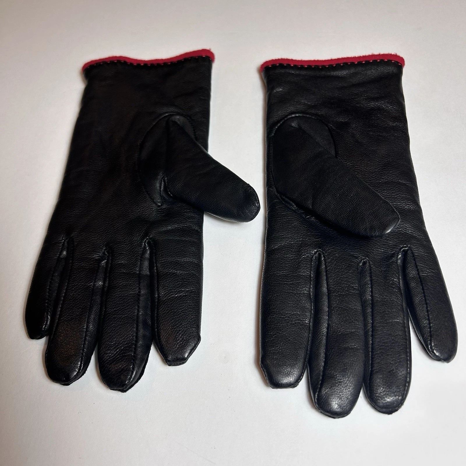 Women’s Black Leather Gloves Thinsulate Lined Red Trim Winter Warm Size L