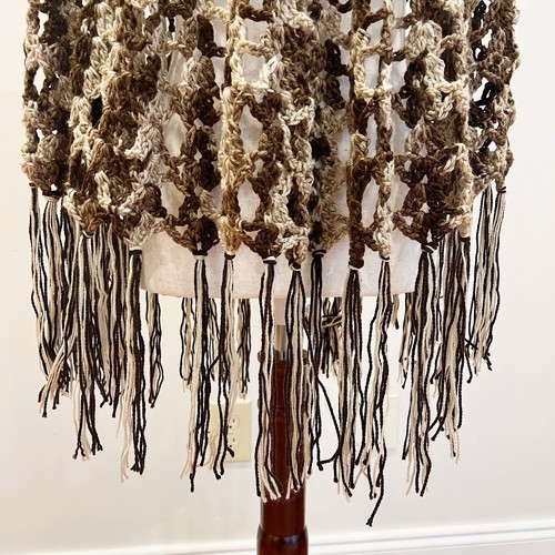 Handmade Crochet Poncho Womens OS Brown Cream Fringe Open Knit Boho Hippie Indie - Afbeelding 6 van 10