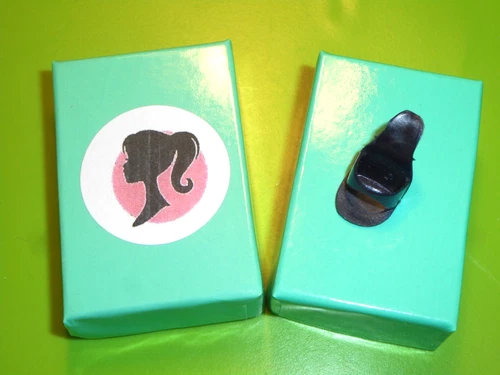 Vintage Barbie RARE VARIATION NAVY BLUE OPEN TOE HEEL - UNMARKED JAPAN LEFT SHOE