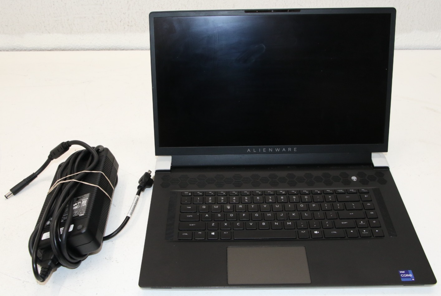 Alienwarex17R1i9-11980HK32GBRAM1TBSSD17.3"UHD4K120HzRTX3080*READ*