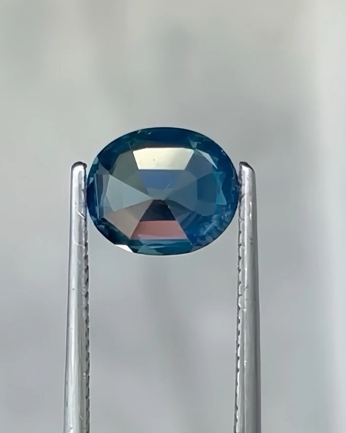 Natural Unheated Green/Teal Sapphire 1.55 CTs Round Cut loose Gemstone - Image 4 of 4