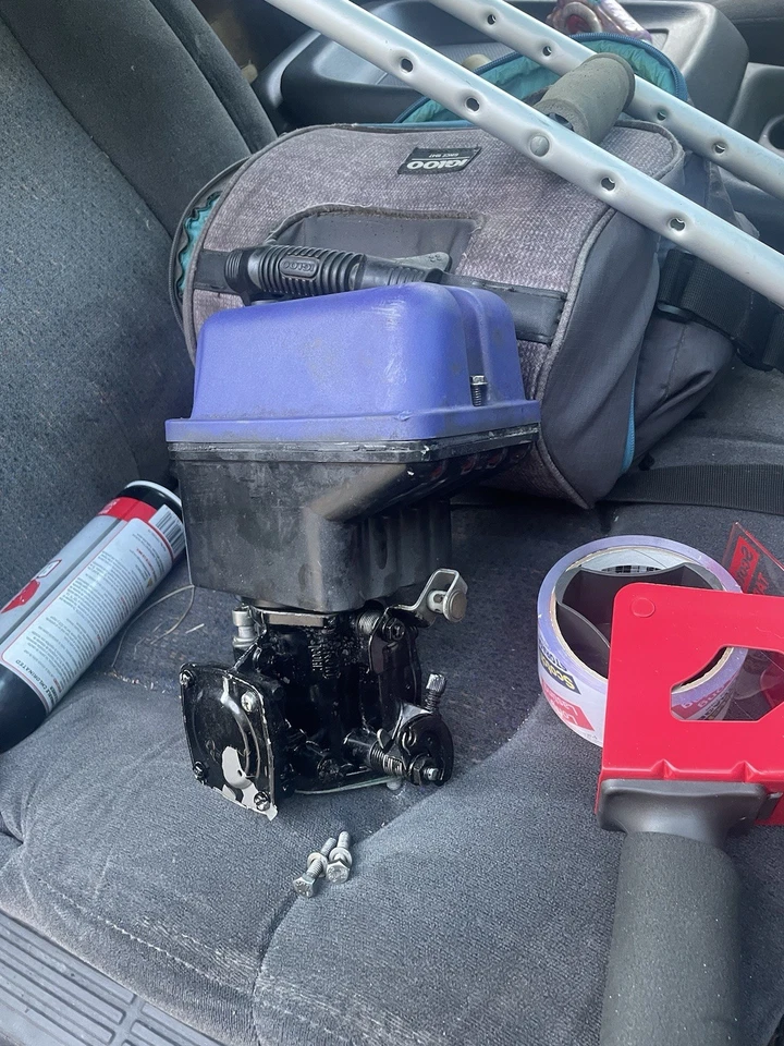 Carburador y caja de aire Mikuni para 1997 Arctic Cat Tigershark Montego Dlx 640 Foto 2 de 4