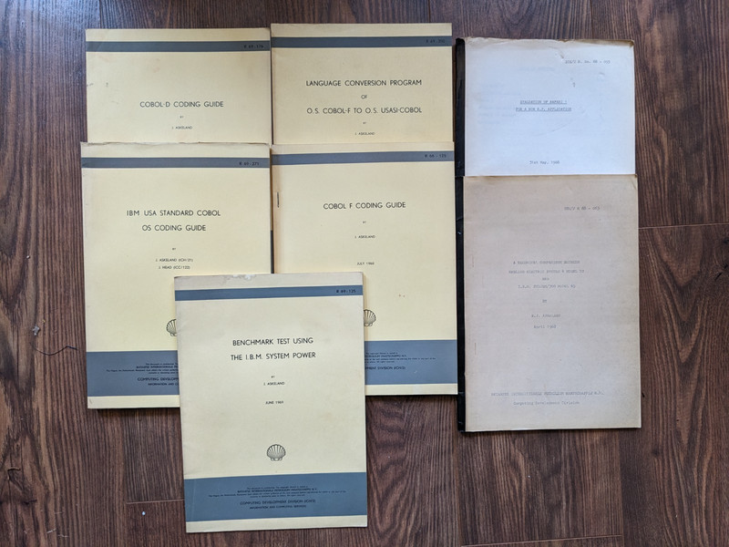 Vintage Computer Book Documents IBM English Electric Cobol 1968 mainframe