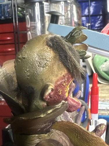 Famous Monster Maniacs The Freakmaker Mutations Painted figure Statue Broken (a) - Picture 23 of 24