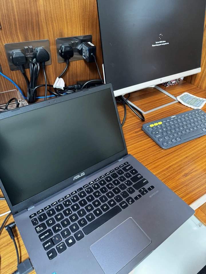 Asus Vivobook X409FA-EK149T 14" i7-8565U 1.8GHZ 4GB RAM BIOS BOOT ,SL20 - Image 3 of 3