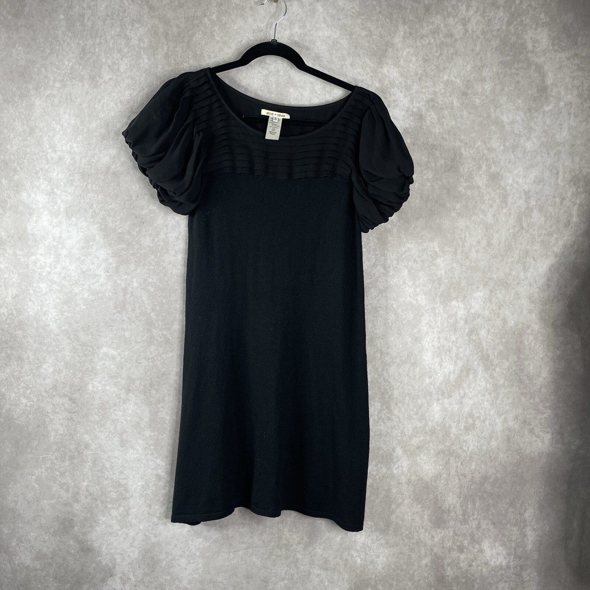 black cashmere jumper dress Alice & Olivia Silk Sweater In Women's Size S Royal Silk Size marked Color:Sage Multi 6 Stunning Black Wedding The Occasionwear Edit