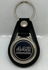 442 Engraved black leather keychain for your OLDSMOBILE