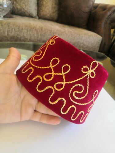 TARBOOSH couvre-tête à capuchon rouge vieille robe héritage coiffe hommes et femmes - Photo 1/11