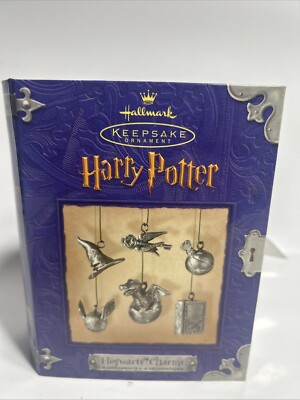 Harry Potter 2000 Hallmark Keepsake Banner & Hogwarts 6 Ornament Pewter Charms