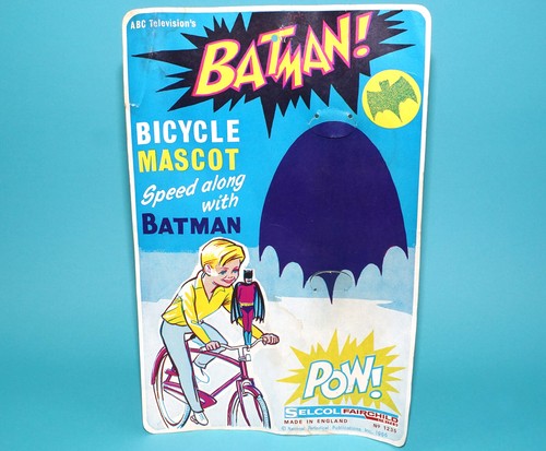 BATMAN BICYCLE MASCOT ORNAMENT MOC UK CARD 1966 SELCOL FAIRCHILD LTD READ - Picture 9 of 12