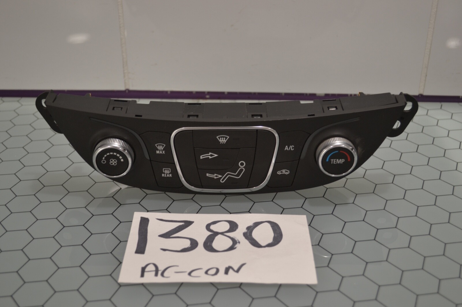 16 17 18 Chevrolet Malibu AC and Heater Control Used Stock #1380-AC