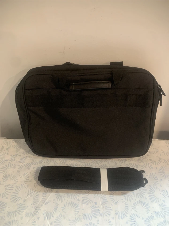 Dell Professional Briefcase 14" Laptop Bag for 14" Laptops PF-BC-BK-4-17 New - Image 3 of 4