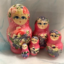 Matryoshka Nesting Doll 5-piece Set Pink Floral Gold on Forehead 6" Signed "C."