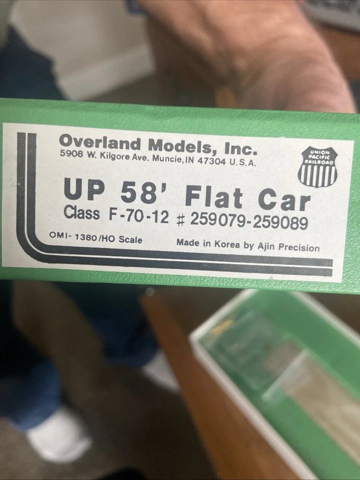 OVERLAND MODELS BRASS UP 58' FLAT CAR OMI-1380 HO - Image 3 of 3