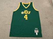 Mitchell & Ness Adrian Dantley Utah Jazz Green #4 Size 60 Adult 1982-83 Jersey