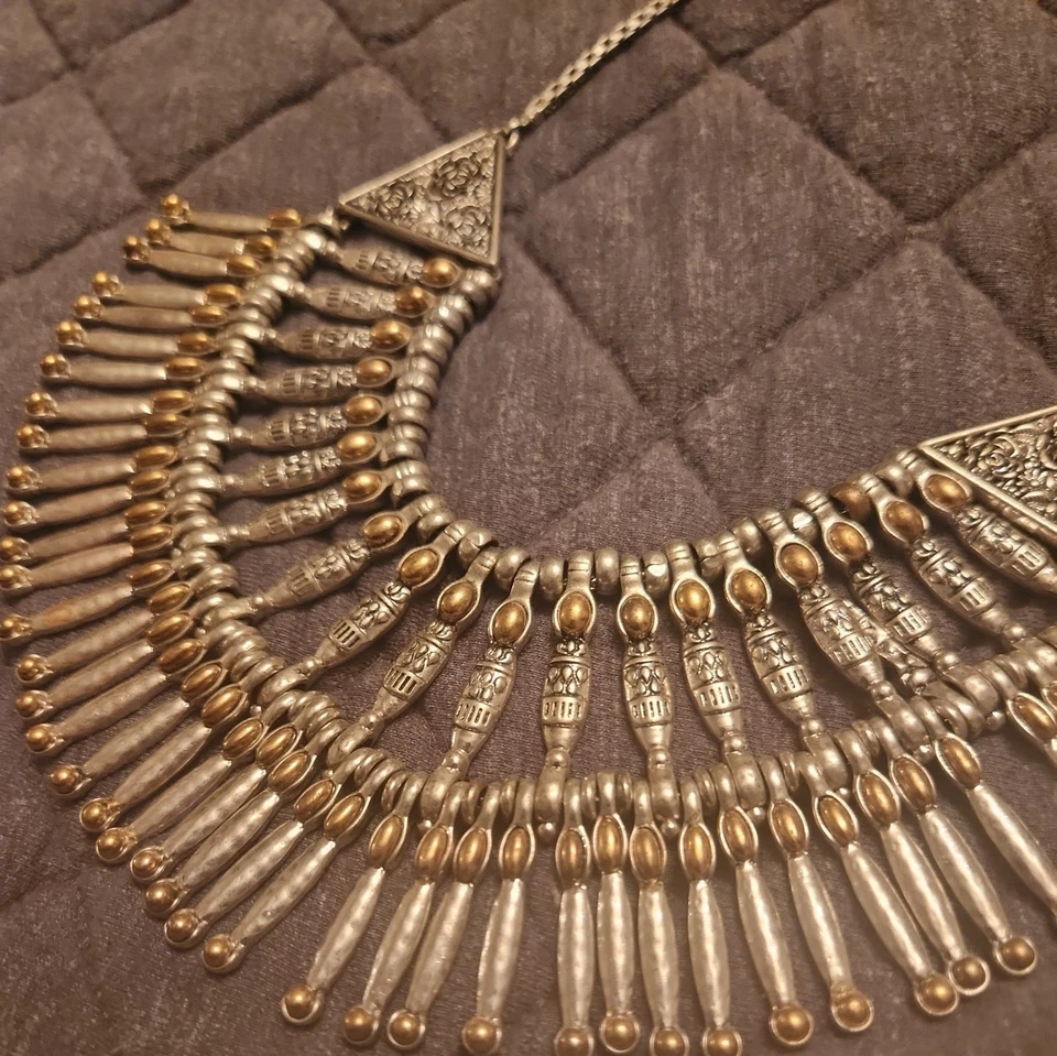 Collar babero Lucky Brand plateado dorado 2 tonos distintivo tribal 18-20 Foto 2 de 4