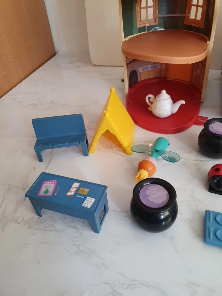 Ben and Hollys Little Kingdom Playset Bundle Lot Vehicles Figures Slugs Gaston - Image 2 of 4