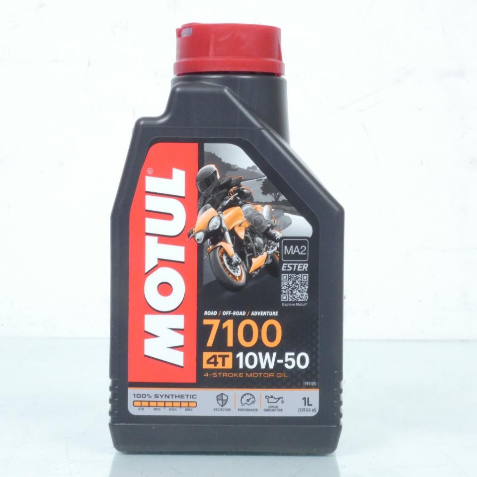 Huile Motul 7100 10W50 pour protéger le moteur de votre moto en été