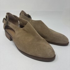 crown vintage charmed leather ankle bootie/flat shoe w/ buckle tan seude 10