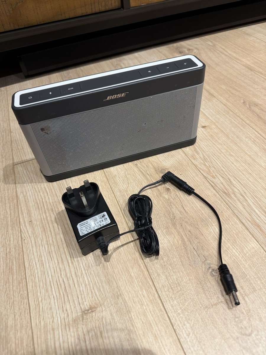 BOSE SoundLink® Bluetooth speaker III（箱付 Bose SoundLink III Sound Link 3 Bluetooth Portable Speaker