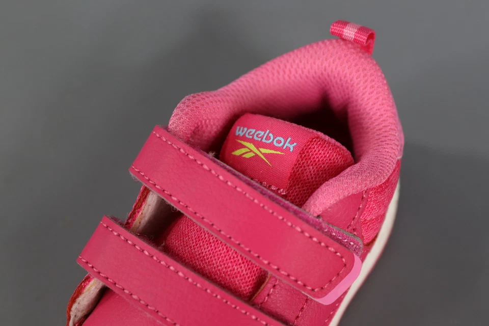 Zapatillas informales Reebok con cierre bajo Weebok para niñas pequeñas talla 5 Foto 3 de 4