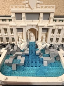 LEGO Architecture 'Trevi Fountain' (10/10 condition)