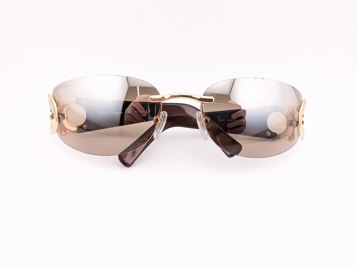 Salvatore Ferragamo Women display picture 1