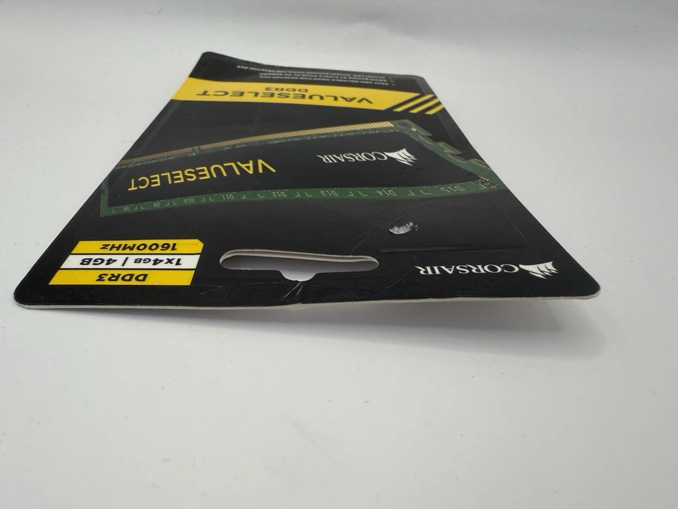 NEW Corsair Value Select 4GB DDR3 1600MHz Laptop Memory CMV4GX3M1A1600C11 - Image 3 of 4