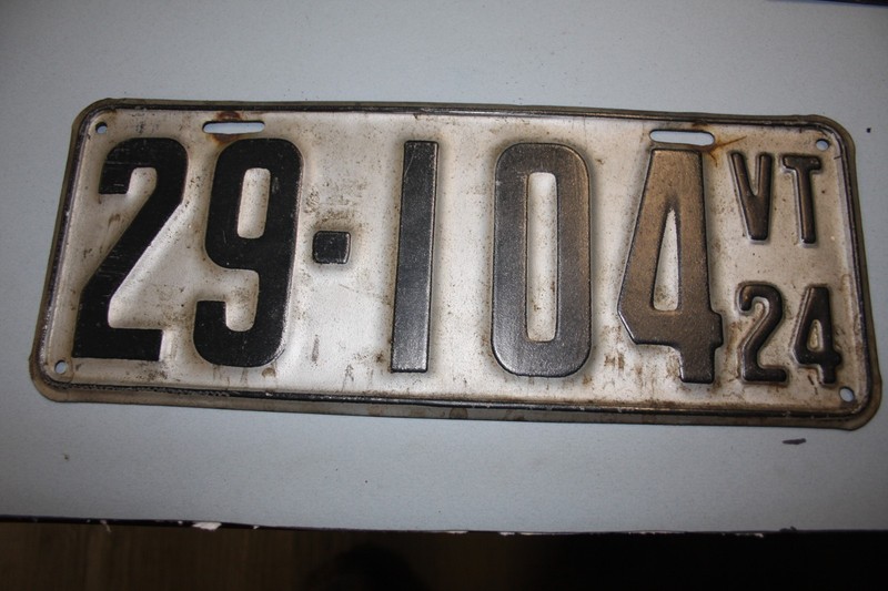 Antique 1924 Vermont license plate