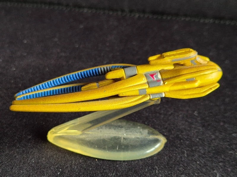 Babylon 5 - Vorlon-schweres Kreuzschiff - Micro Machines - Ständer  - Bild 2 von 2