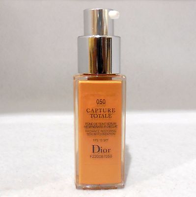 DIOR CAPTURE TOTALE RESTORING FOUNDATION PROMO SIZE 20ML SHADE #050 NEW (T)