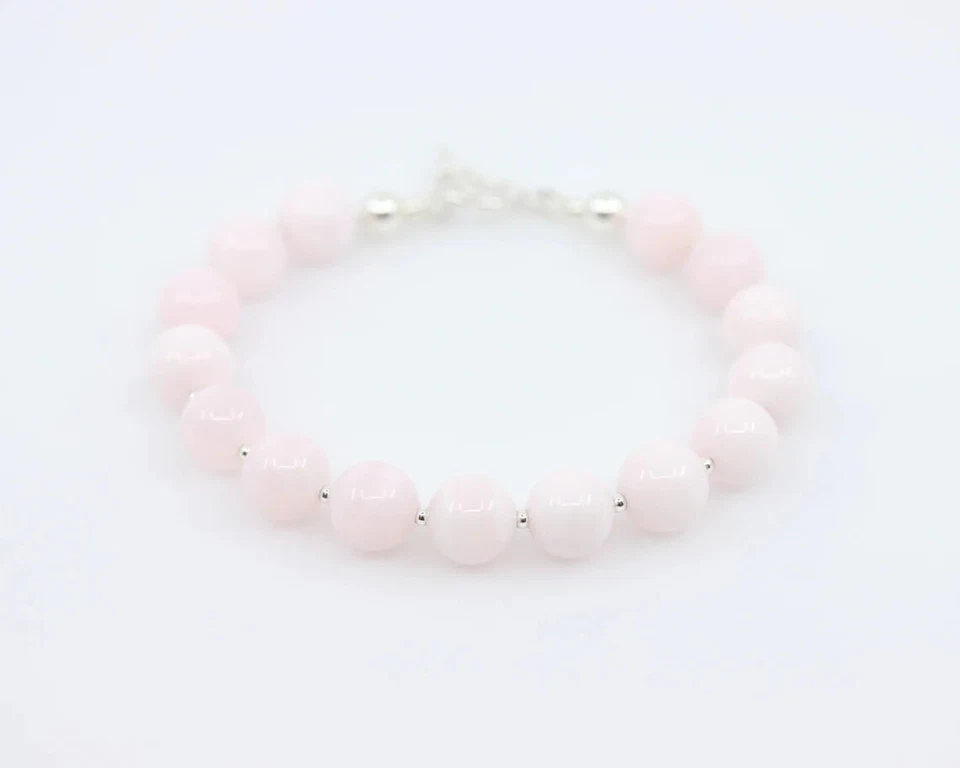 Brazalete de piedras preciosas de calcita rosa de 10 mm con cierre de palanca de plata de ley Foto 2 de 4